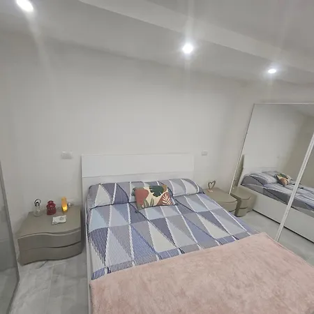 Luxury House شقة